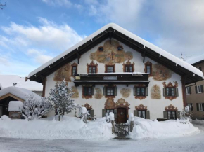 Отель Zum Kirchenbauer, Обераммергау